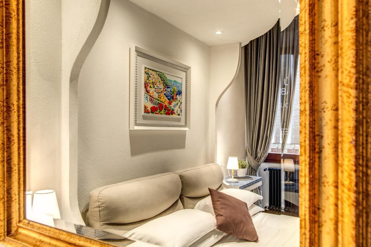 ตริโตเน ท็อป เฮาส์ Hotel โรม ภายนอก รูปภาพ