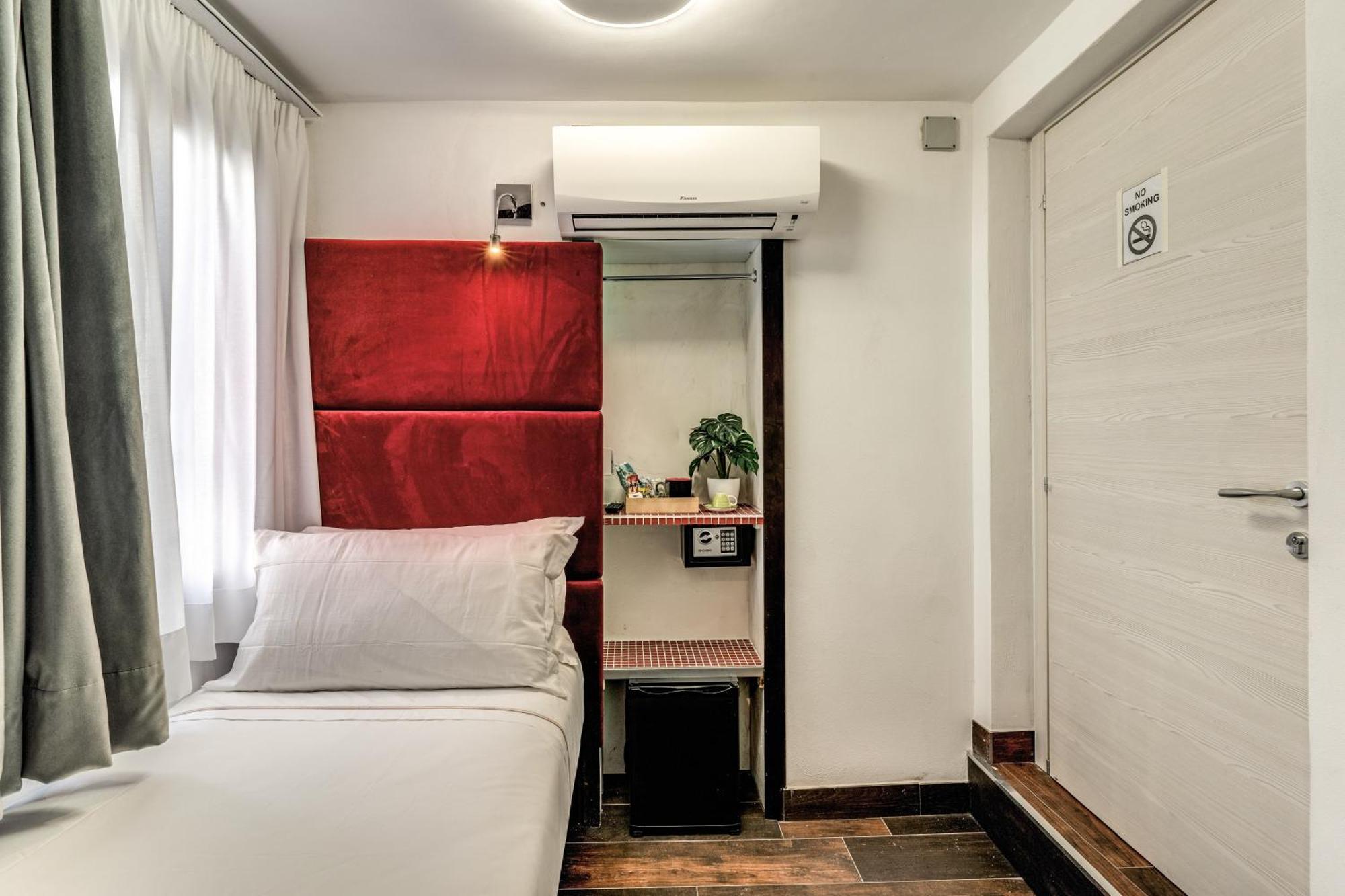 ตริโตเน ท็อป เฮาส์ Hotel โรม ห้อง รูปภาพ